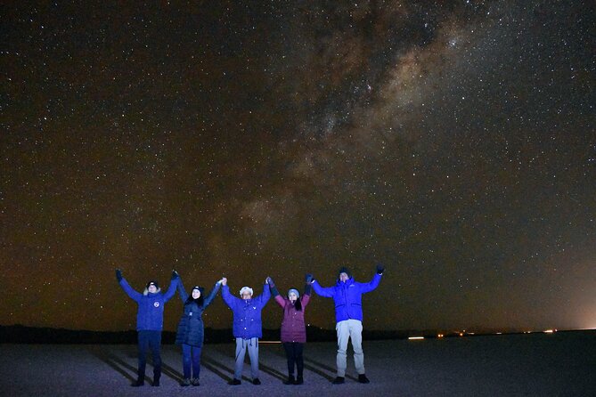 5-Hour Uyuni Salt Flat Tour Stargazing and Sunset/Sunrise In Group - Sunset begins the experience at 3 p.m.