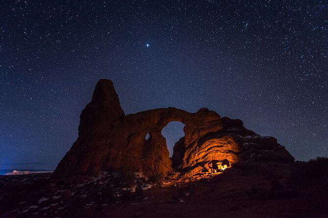 Astro-Photo, Hiking and Stargazing Tour in Arches National Park - Arches after dark, with the stars as your subject