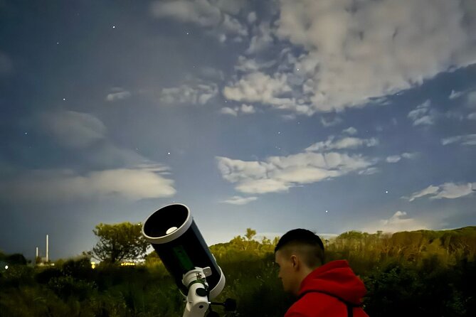 Astronomy Evening in Fréjus - Edmond’s teaching style adds a personal touch