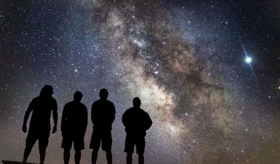 Banff OR Moraine Lake: Night Tour with possible Stargazing - Why a night in Banff feels different
