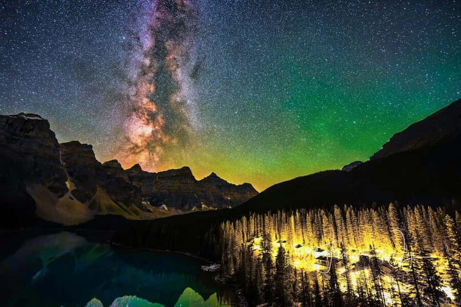 Banff OR Moraine Lake: Night Tour with possible Stargazing - Pickup from Banff or Canmore