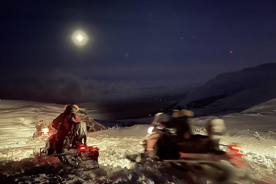 Björkliden/Abisko: Night Sky Snowmobile Tour - Fire, lingonberry juice, and a better wait for the Aurora