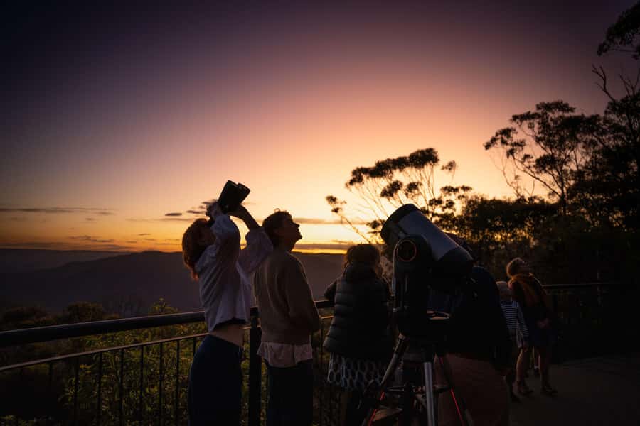 Blue Mountains: Stargazing with a Telescope and Astronomer - From planets to satellites and the Moon