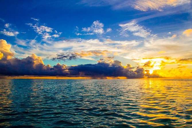 Bora Bora: Small Group Stargazing Tour Including Sunset Cruise - Starting at 5 pm in Vaitape