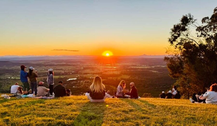 Brisbane: Glow Worms, Sunset, Star Gazing & BBQ - From Brisbane to Tamborine Mountain
