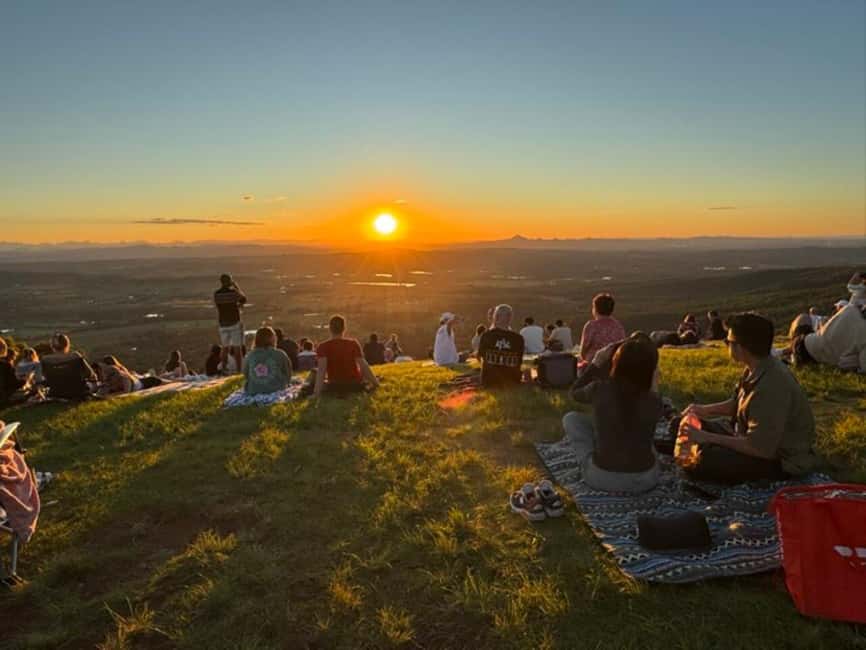 Brisbane: Glow Worms, Sunset, Star Gazing & BBQ - Lookouts, mountain views, and a quick town stop