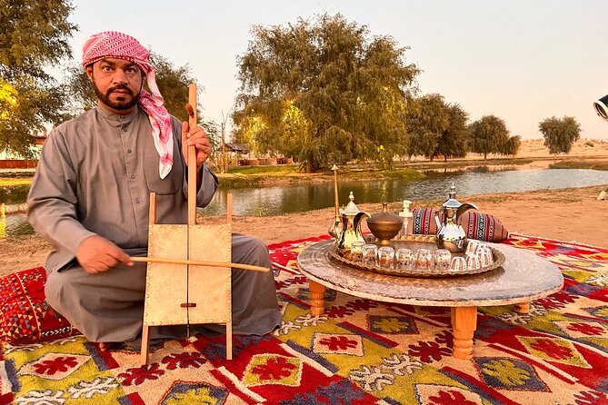 Dubai: Al Marmoom Oasis Vintage Safari: Camels, Stargazing & Meal - Dinner and the important meal expectation