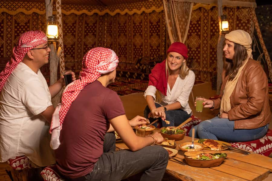 Dubai: Private Night Safari & Astronomy with 3-Course Dinner - Who will enjoy this five-hour evening