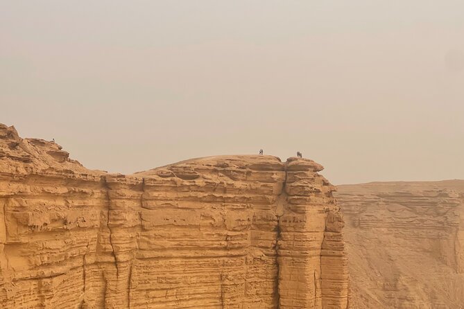 Edge of the World with 4x4 vehicles, sunset Dinner and stargazing - Hiking the clifftops for sunset