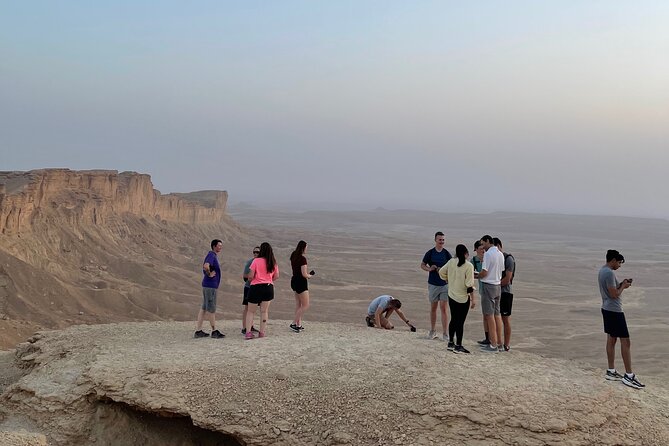 Edge of the World with 4x4 vehicles, sunset Dinner and stargazing - Dinner under the stars