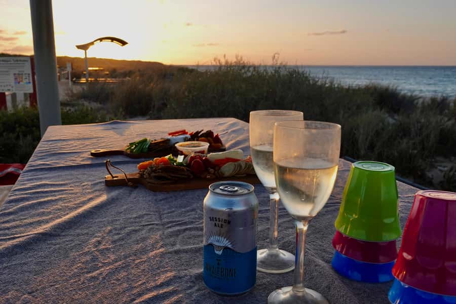 Exmouth: Summer Sunset Turtle Watching and Stargazing Tour - Stargazing under Ningaloo’s dark skies