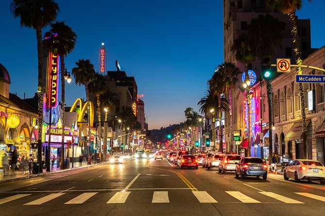 Hollywood Night Tour with Griffith Observatory - Guides make a bigger difference than the route