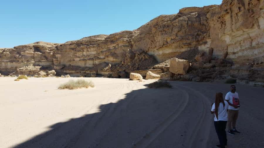 Hurghada: Hiking , dinner & stargazing - Leaving Hurghada for the Red Sea desert