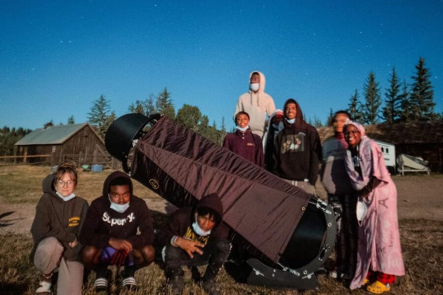 Jackson: Grand Teton National Park Stargazing Experience - Staying warm for a summer night