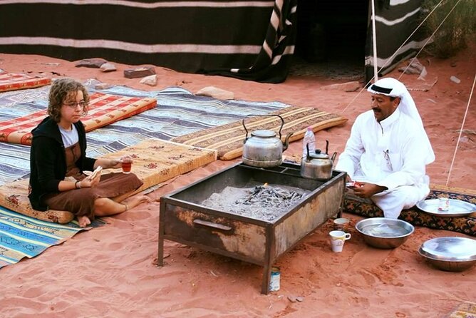 Jeep Cruise Stargazing with Horse Riding & BBQ Dinner - Hurghada - Looking Up After Dark
