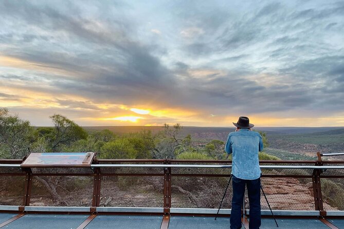 Kalbarri Skywalk Sundowner and Stargazing Tour - Why a group of 10 works well