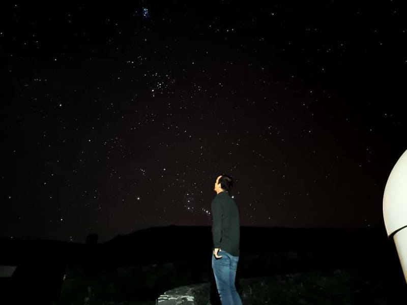 La Palma: VIP Night Sky Tour With Your Own Telescope - Moon and planets through your private telescope