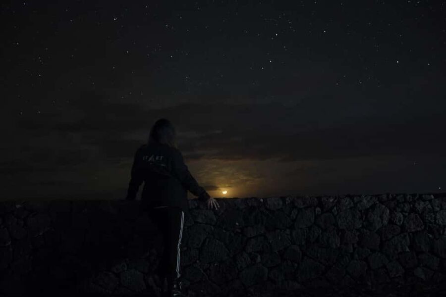 La Palma: VIP Night Sky Tour With Your Own Telescope - Cold, darkness, and practical comfort