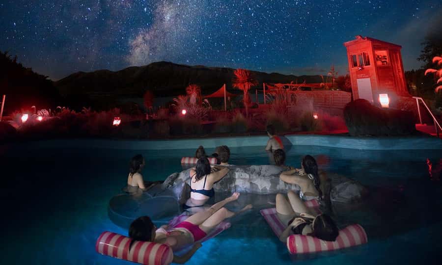 Lake Tekapo: 1.5-Hour Hot Pools & Stargazing Experience - The first 45 minutes: telescope, constellations, and sky stories