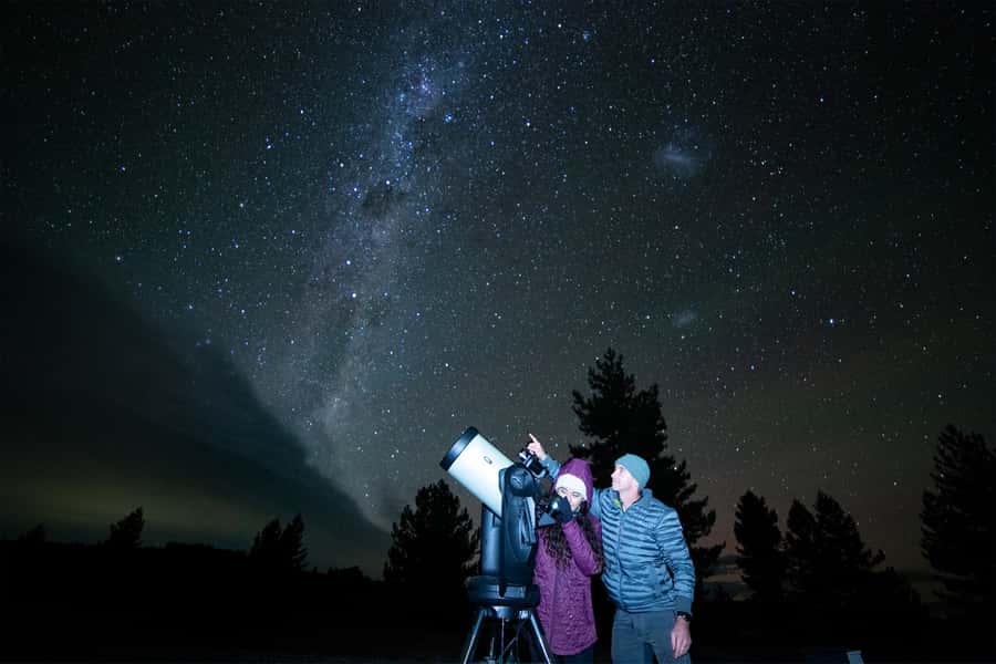 Lake Tekapo: Stargazing Experience - The first few minutes: getting settled by the Tekapo River