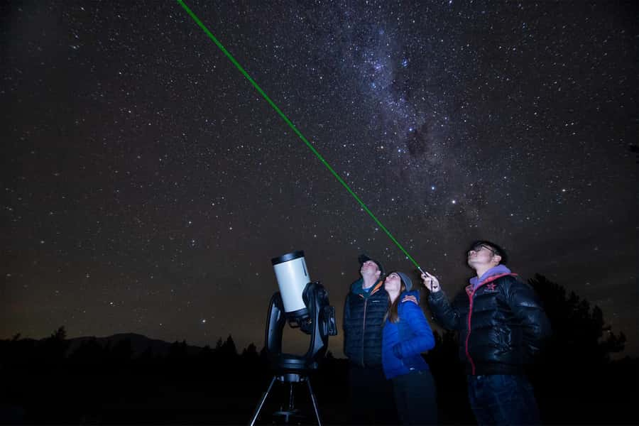 Lake Tekapo: Stargazing Experience - Two telescopes and the thrill of a real view