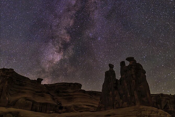 Milky Way Photography in Arches National Park - Photographing at the first Arches location