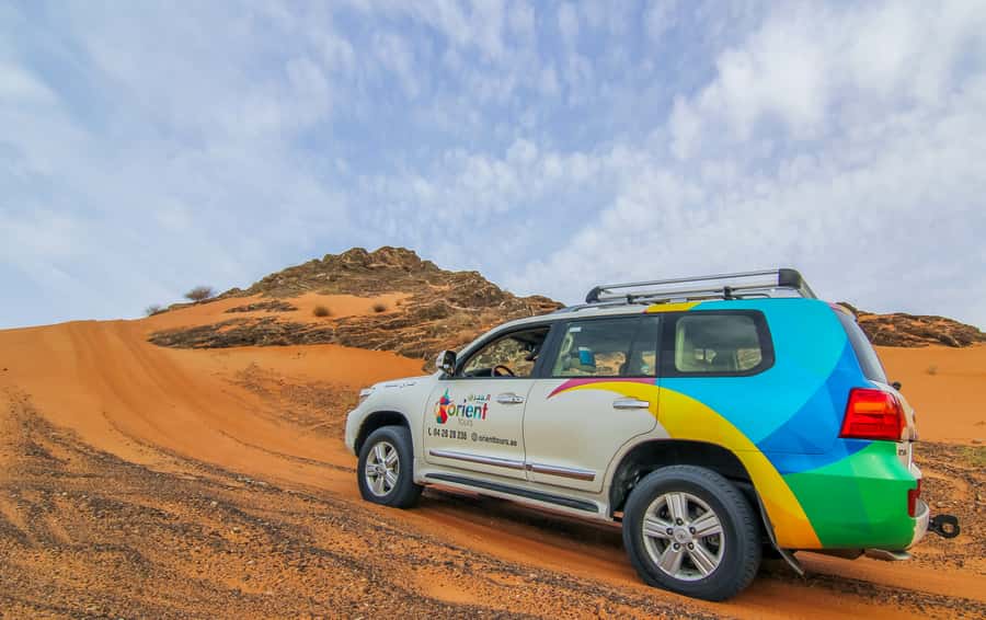 Mleiha Desert Safari with Sandboarding, Stargazing & Dinner - Refreshments and the Mleiha Café dinner