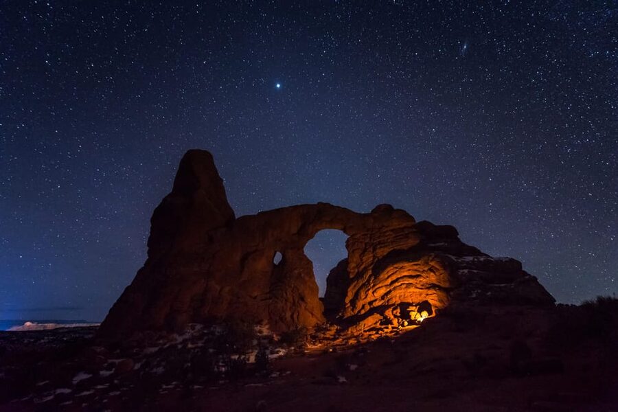 Moab: The Windows Astro-Photography and Stargazing Hike - The Windows and Turret Arch in the dark