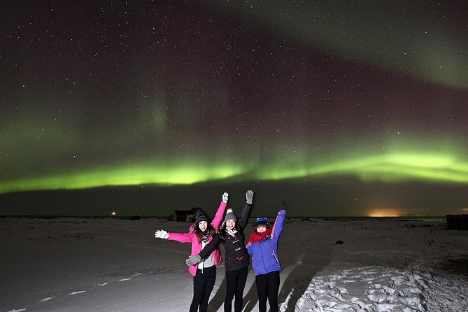 Northern Lights and Stargazing Small-Group Tour with Local Guide - Photographing you beneath the aurora