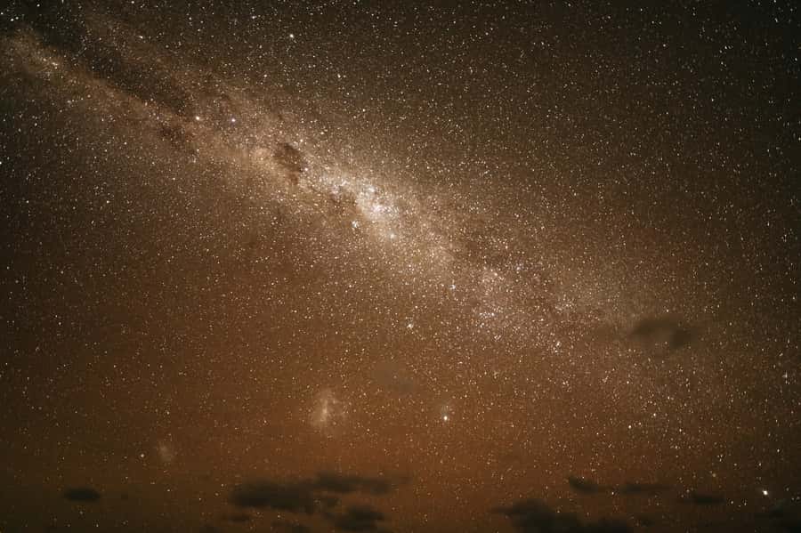 Perth: Pinnacles Desert Sunset & Stargazing with Dinner - The Pinnacles at golden hour