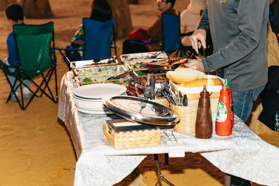 Pinnacles Desert: Sunset BBQ & Stargazing Tour +Sandboarding - Entering the Pinnacles Desert Before Sunset