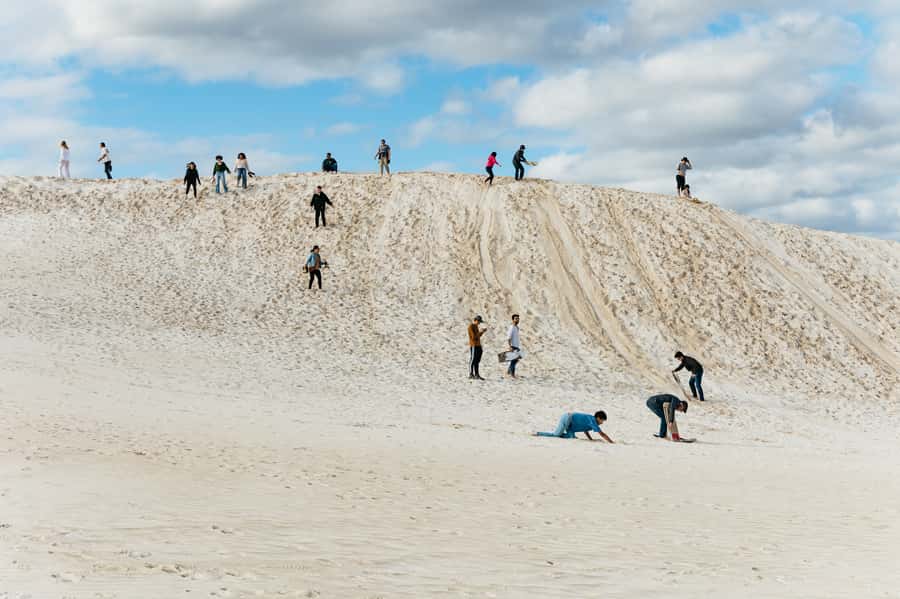 Pinnacles Desert: Sunset BBQ & Stargazing Tour +Sandboarding - Sunset, BBQ, and an Australian Evening Meal