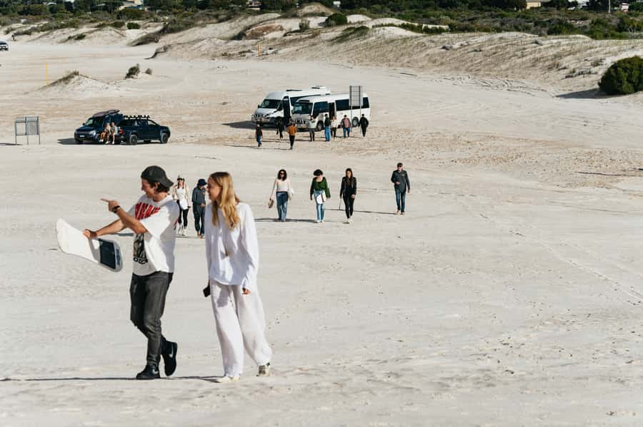 Pinnacles Desert: Sunset BBQ & Stargazing Tour +Sandboarding - Telescopes, Saturn, and the Western Australian Sky
