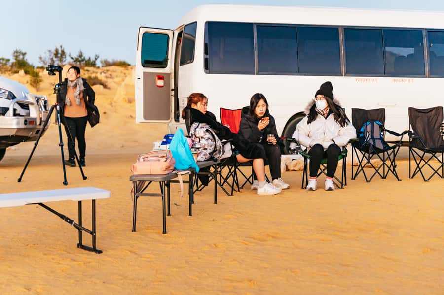 Pinnacles Desert: Sunset BBQ & Stargazing Tour +Sandboarding - What the Guides Add to the Day