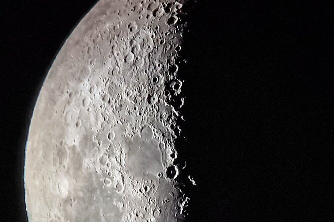 Private stargazing trip in Teide - Staying warm during the two-hour session
