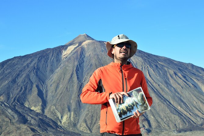 PRIVATE TOUR Teide National Park: Hiking and Stargazing - Stargazing with a trained local guide