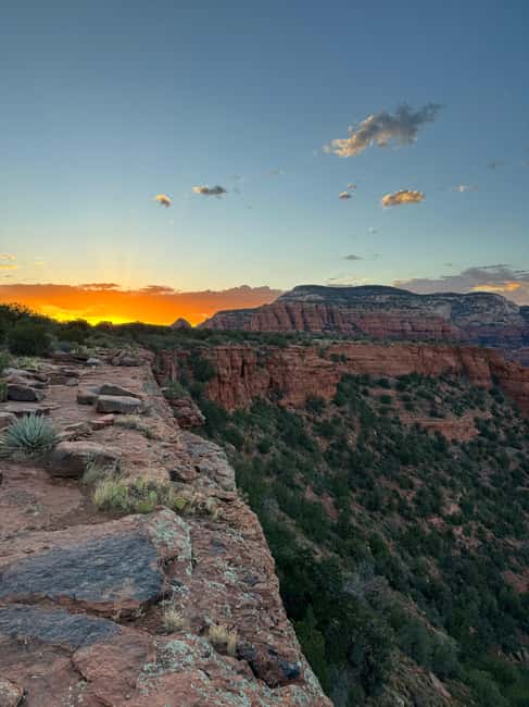 Sedona Night Hike and Stargazing Tour - From the Whole Foods parking lot to Doe Mountain