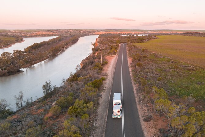 Small-Group River Murray Dark Sky and Sunset Tour with Dinner - Following the Murray from Mannum to Younghusband