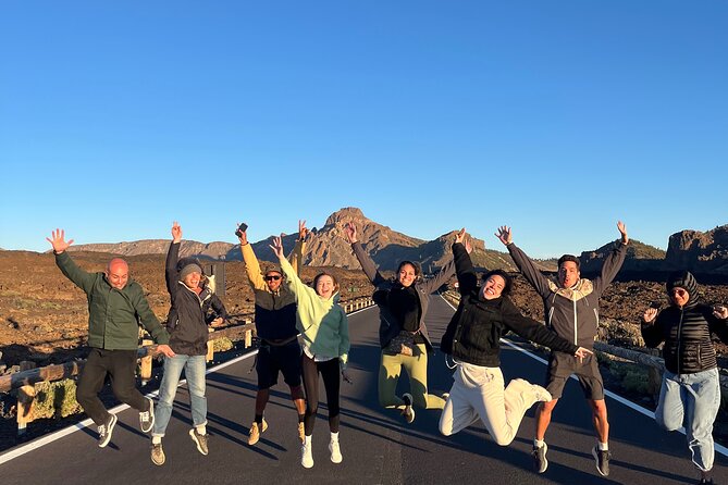 Small Group Teide Stargazing Tour with Picnic at Sunset - What the stargazing adds to a day at Teide