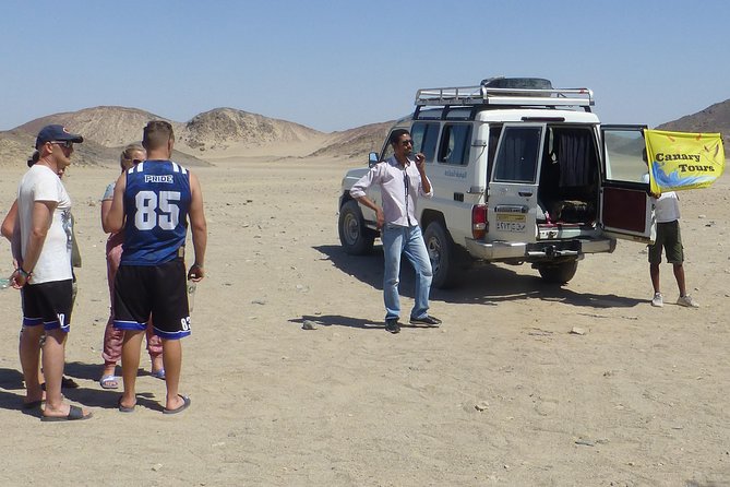 Stargazing Excursion In Hurghada with Jeep 4WD and BBQ - Hurghada’s desert after dark