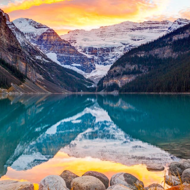 Sunrise or Sunset/Stargazing Tour at Moraine Lake from Banff - What makes the stargazing option different