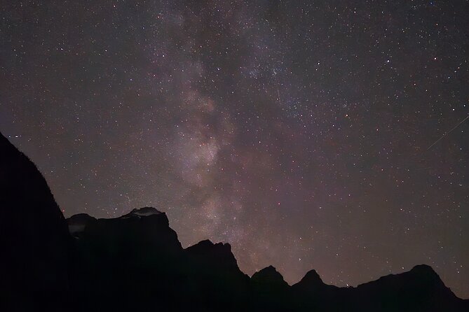 Sunset at Moraine Lake & Stargazing Tour from Canmore/Banff - Guides make the long evening work