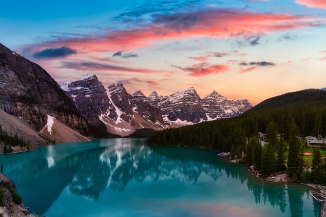 Sunset at Moraine Lake & Stargazing Tour from Canmore/Banff - The Bow Valley Parkway sets the tone