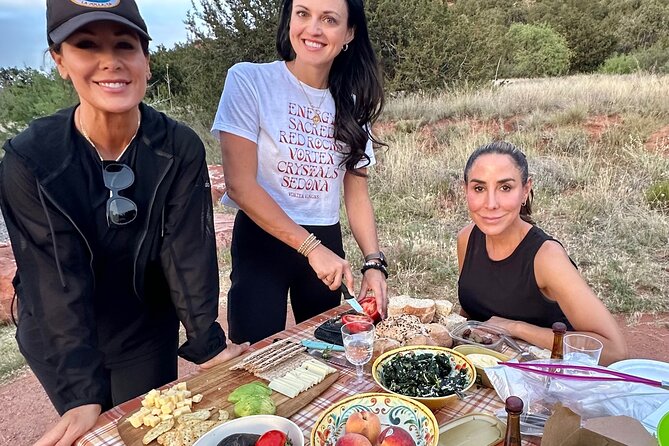 Sunset Sedona Sacred Places -gourmet picnic dinner and stargazing - Wide views from Sedona Airport Scenic Overlook