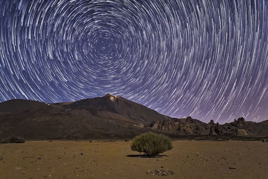 Teide National Park: Sunset & Stargazing Safari with Dinner - Montaña Sámara and the sunset above the Sea of Clouds