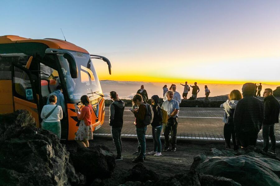 Teide National Park: Sunset & Stargazing Safari with Dinner - Cold mountain air and what to bring