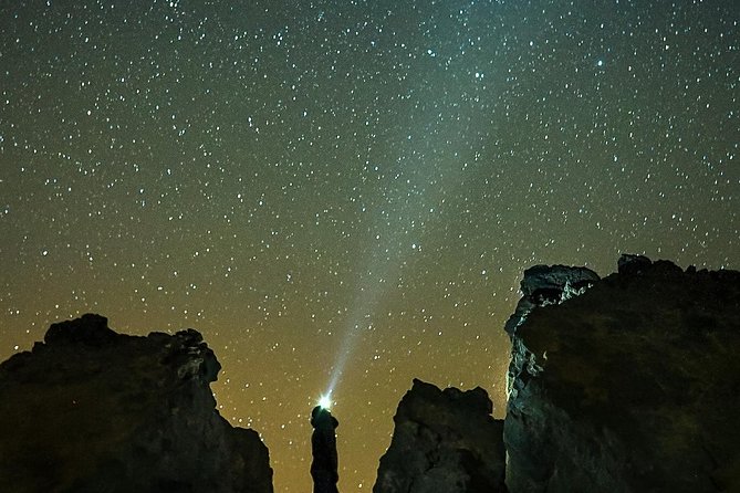 Teide National Park Sunset & Stargazing with Dinner (Star Safari) - Cold-weather planning matters