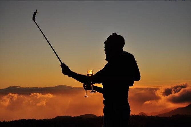 TEIDE NIGHT, Stargazing Bus Tour, Meal & Drinks included! - Sunset above Tenerife’s cloud cover