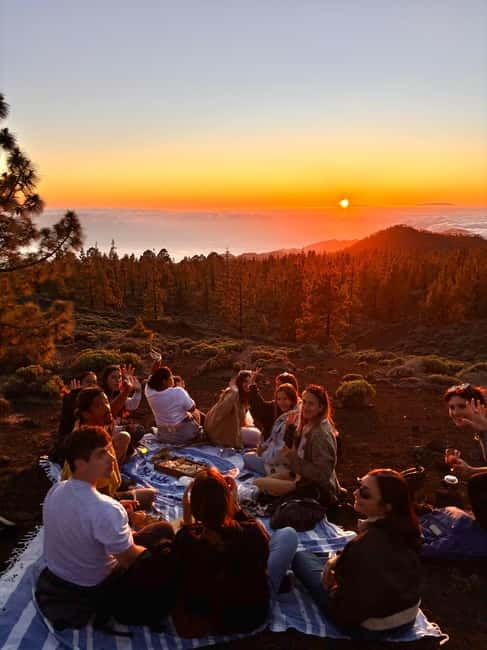 Tenerife: Teide National Park Sunset Picnic and Stargazing - Roque García and the park’s volcanic stage