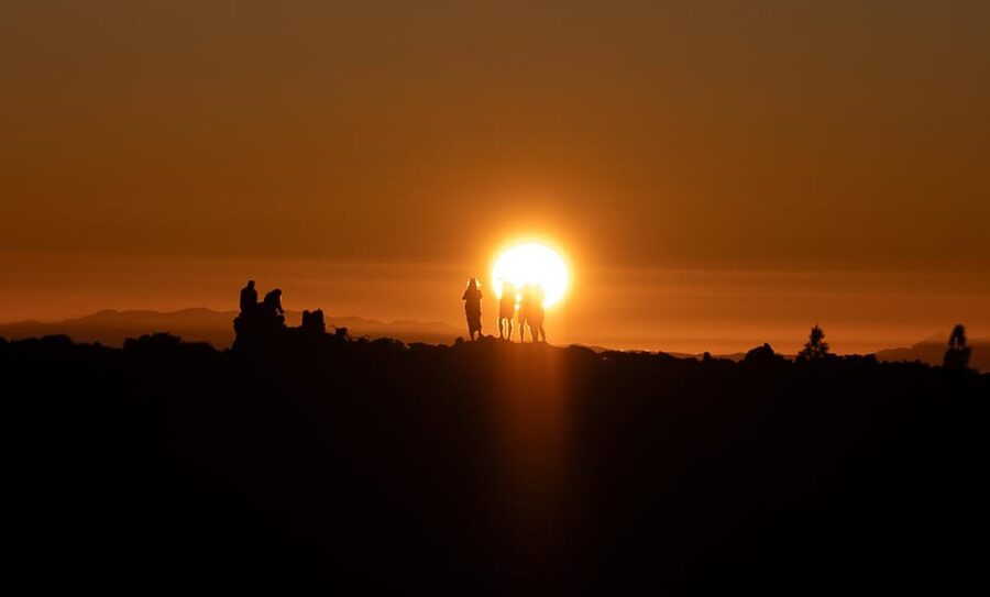 Tenerife: Teide National Park Sunset & Stargazing Tour - Who will enjoy this evening most?